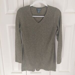 Griffen S green cashmere v-neck sweater